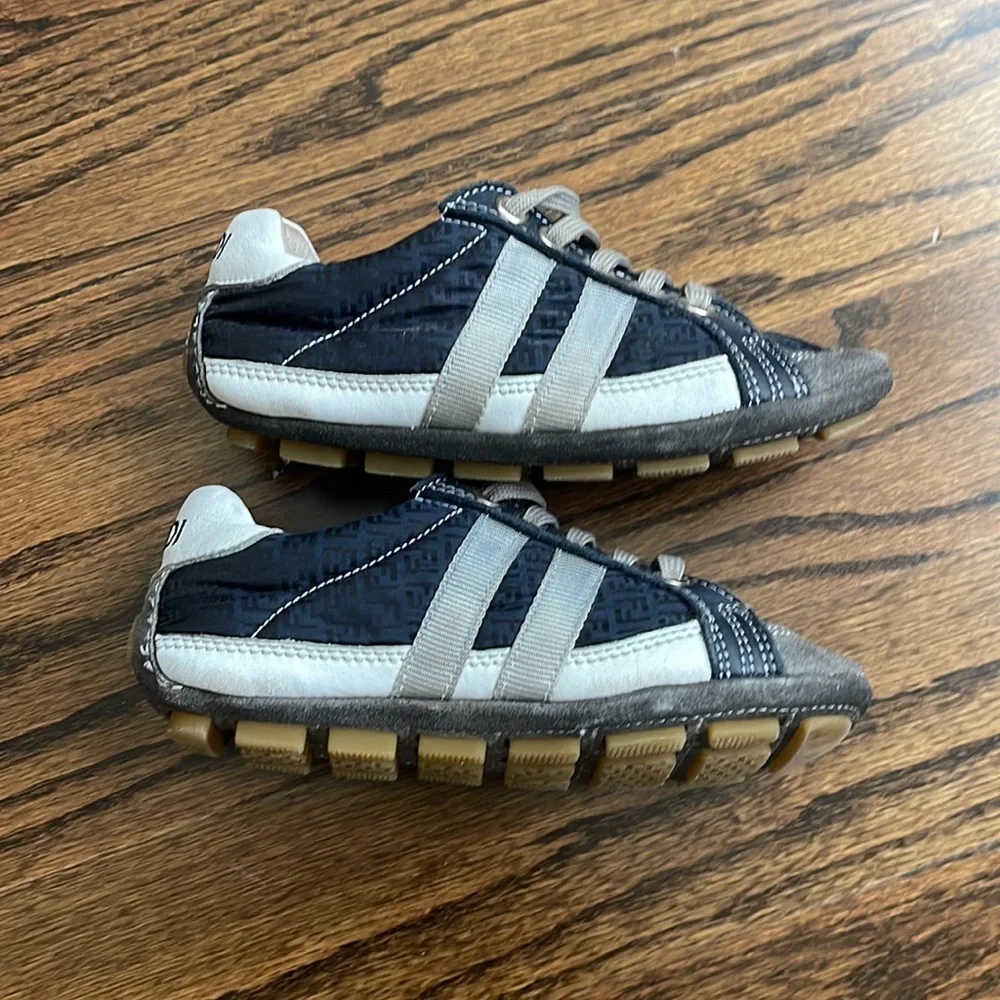 Fendi Kids Sneakers‎ Size 34